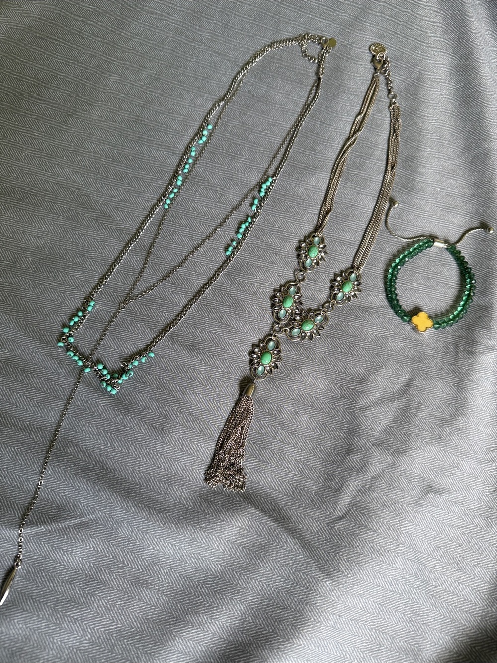 2 Necklaces and 1 Bracelet Turquoise Green Beaded Layered Necklace